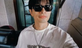 女網(wǎng)友爆料滿舒克視頻,引發(fā)網(wǎng)友熱議