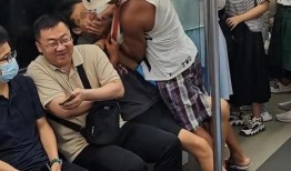 小伙爆料自己三歲了視頻,揭秘寶寶成長里程碑